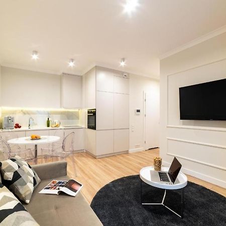 Mennica Residence Luxury Location Варшава Екстериор снимка