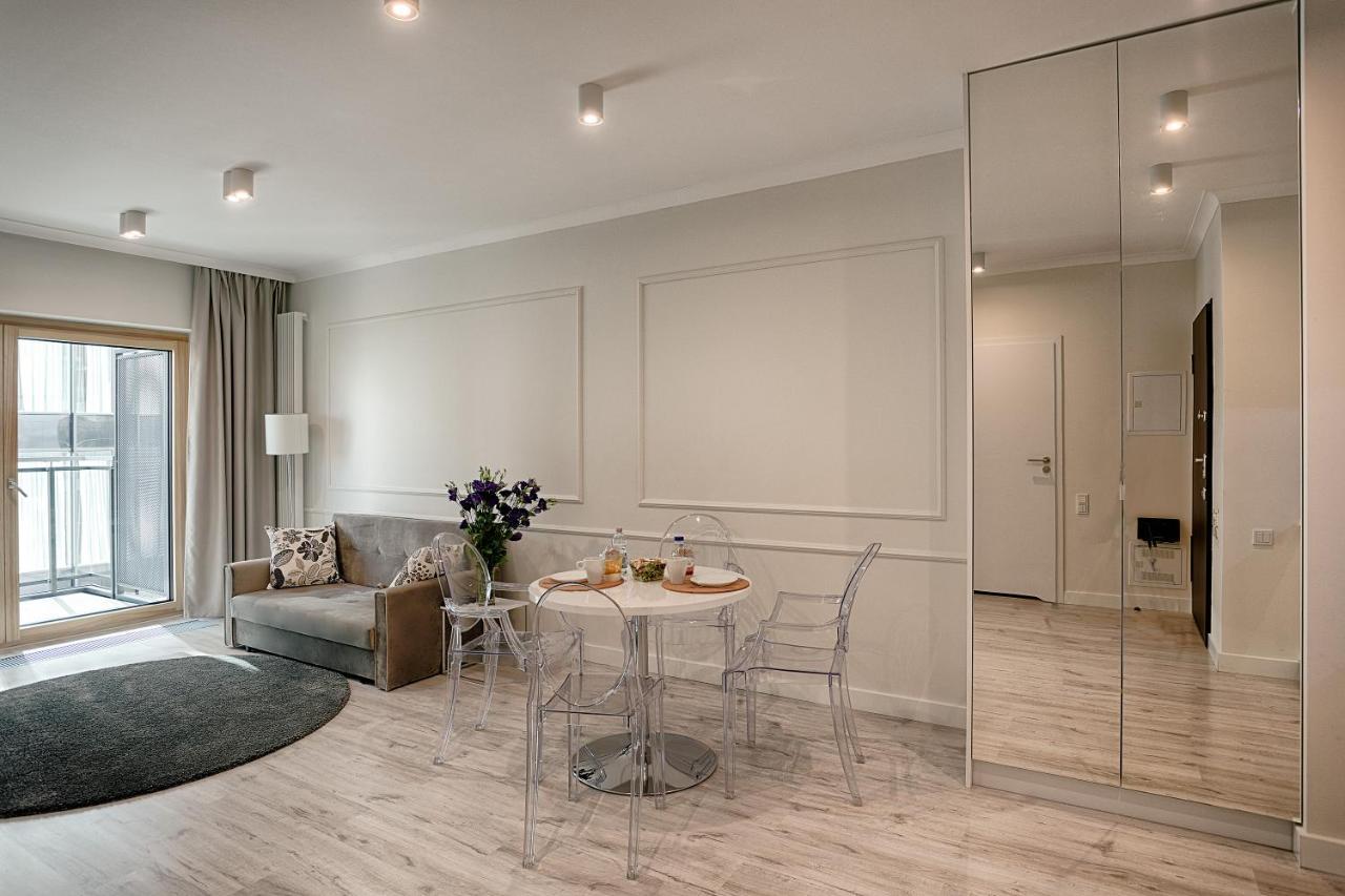 Mennica Residence Luxury Location Варшава Екстериор снимка