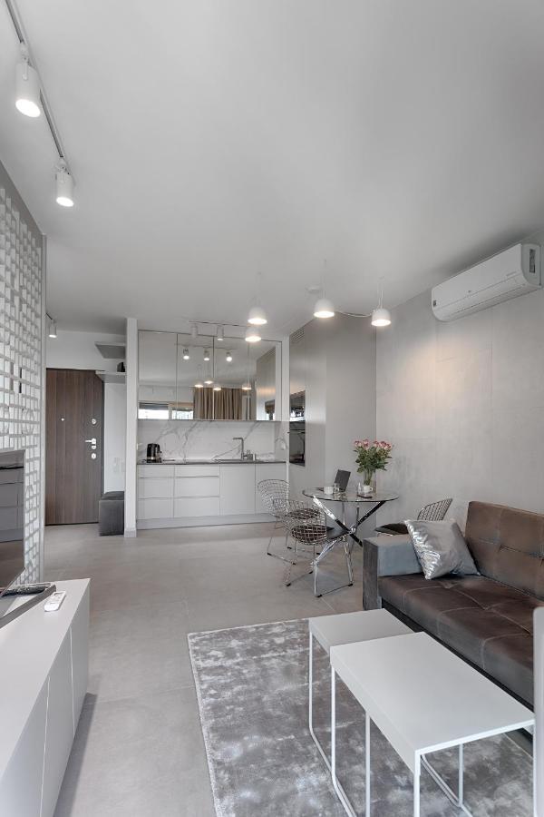 Mennica Residence Luxury Location Варшава Екстериор снимка