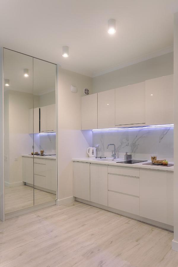 Mennica Residence Luxury Location Варшава Екстериор снимка