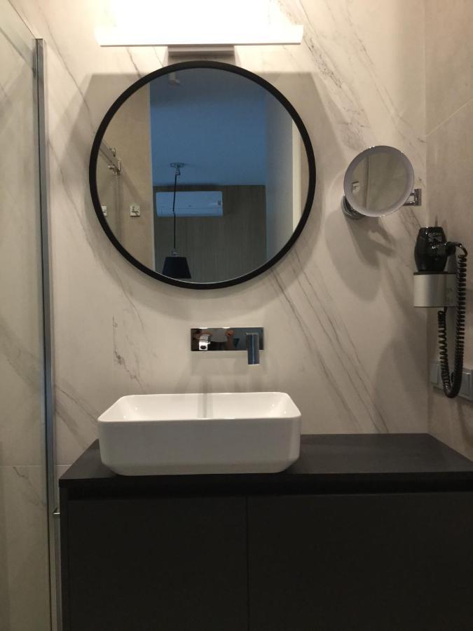 Mennica Residence Luxury Location Варшава Екстериор снимка