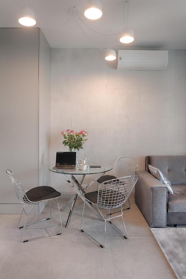 Mennica Residence Luxury Location Варшава Екстериор снимка