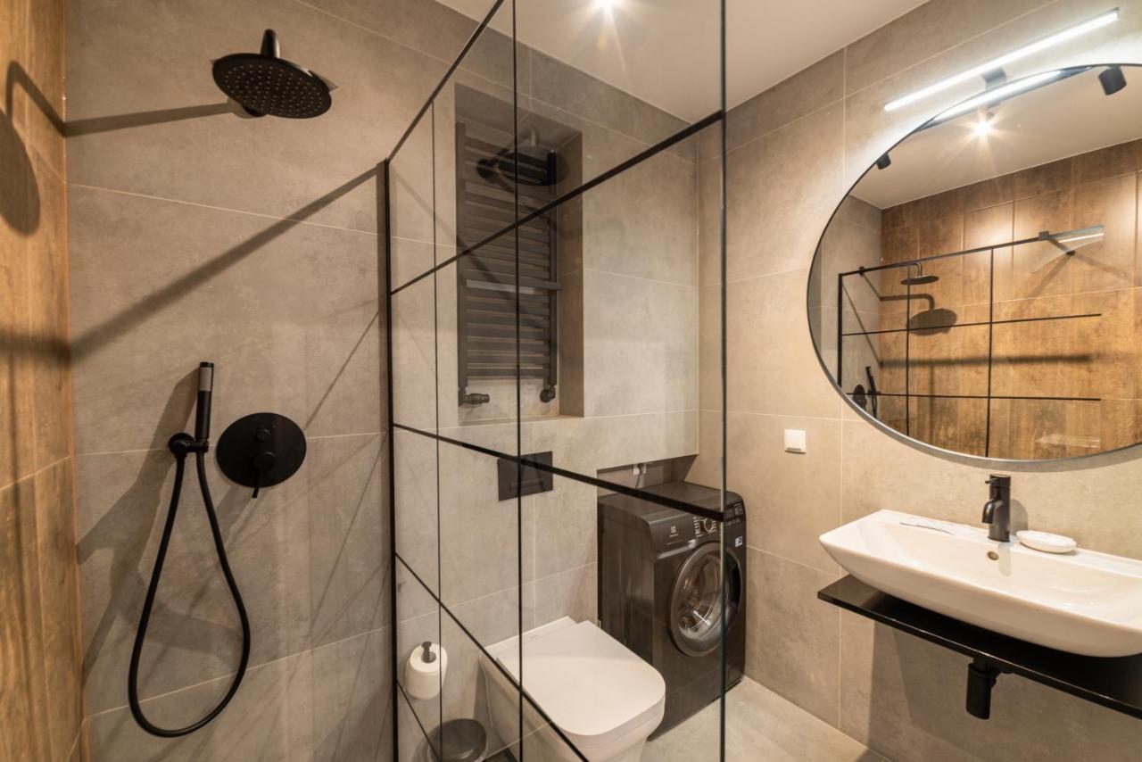 Mennica Residence Luxury Location Варшава Екстериор снимка