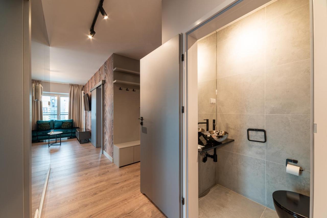 Mennica Residence Luxury Location Варшава Екстериор снимка