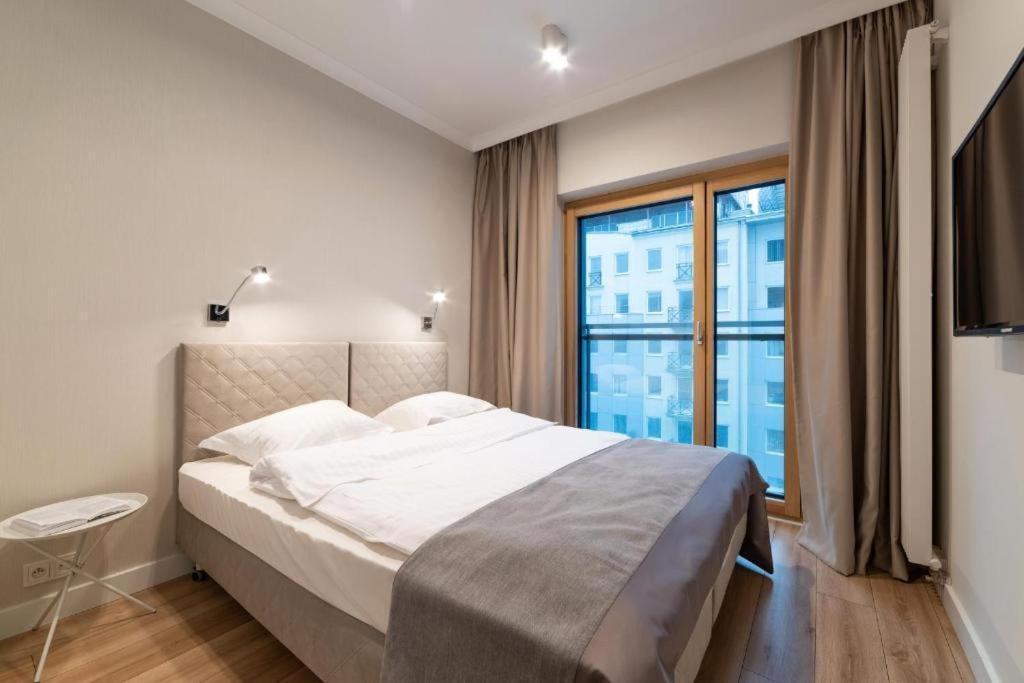 Mennica Residence Luxury Location Варшава Екстериор снимка
